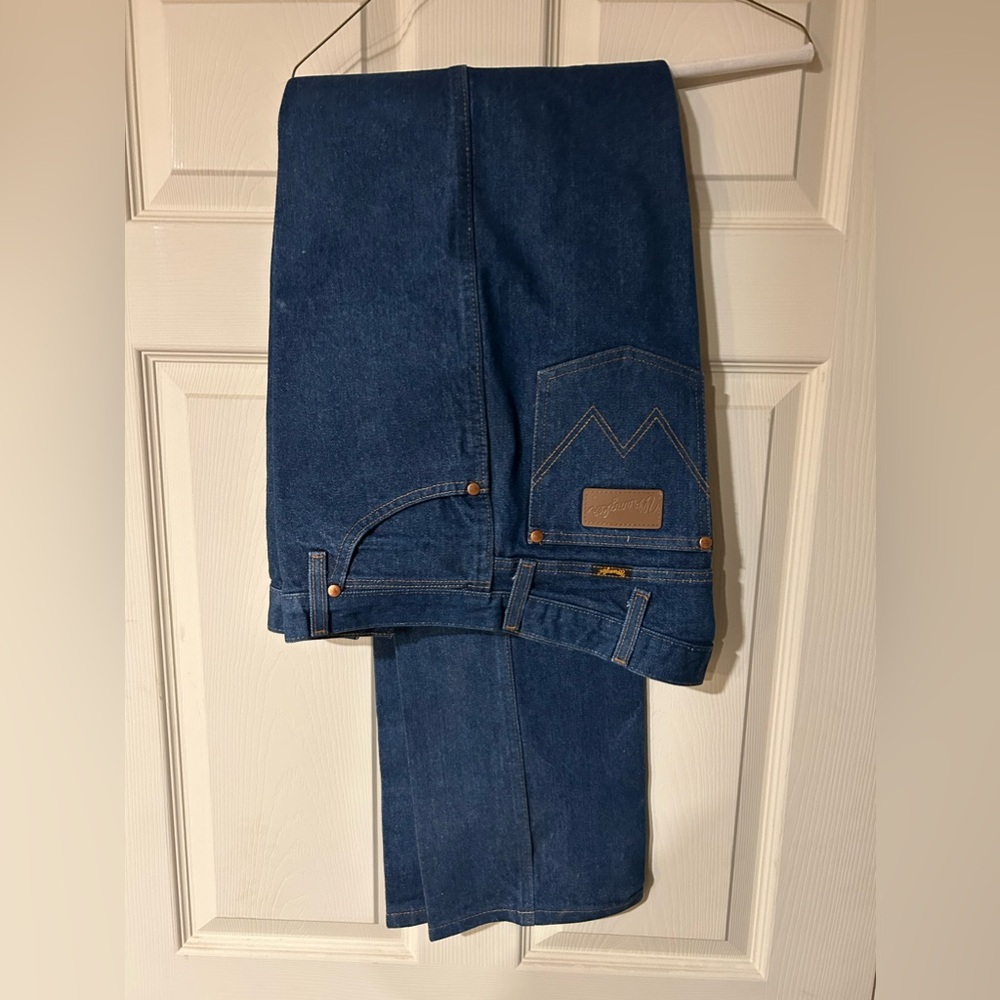 Wrangler 13MWZ.